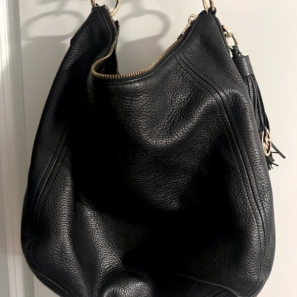 Michael Kors Large Zip Hobo Bag with Tassle - Picture 2 of 8